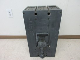 1600 amp Westinghouse 3 pole PB breaker