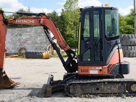 Mini Excavadora Hitachi ZX35U-3