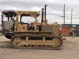 CAT D5B Crawler Drain Hole Rig