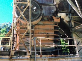 Hewitt Robins 42 x 48 Jaw Crusher with Deister VGF and Discharge Conveyor