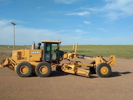 John Deere 772CH Grader