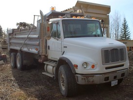 Camiones de Volteo 1999 Freightliner FL112