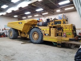 Caterpillar AD55B Underground Truck