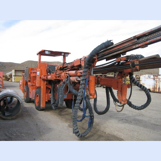 Tamrock Minimatic HS 205 2 Boom Jumbo Drill