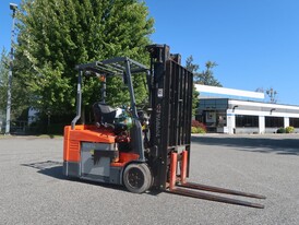 Toyota 4000 lb. Forklift