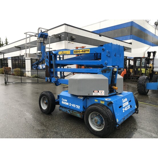 Genie Z4522 Boom Lift