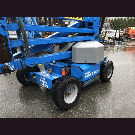 Genie Z4522 Boom Lift