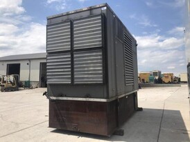 Cummins 800 kW 600 Volt Diesel Generator